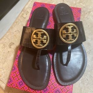 Like new Tory Burch sandals 9